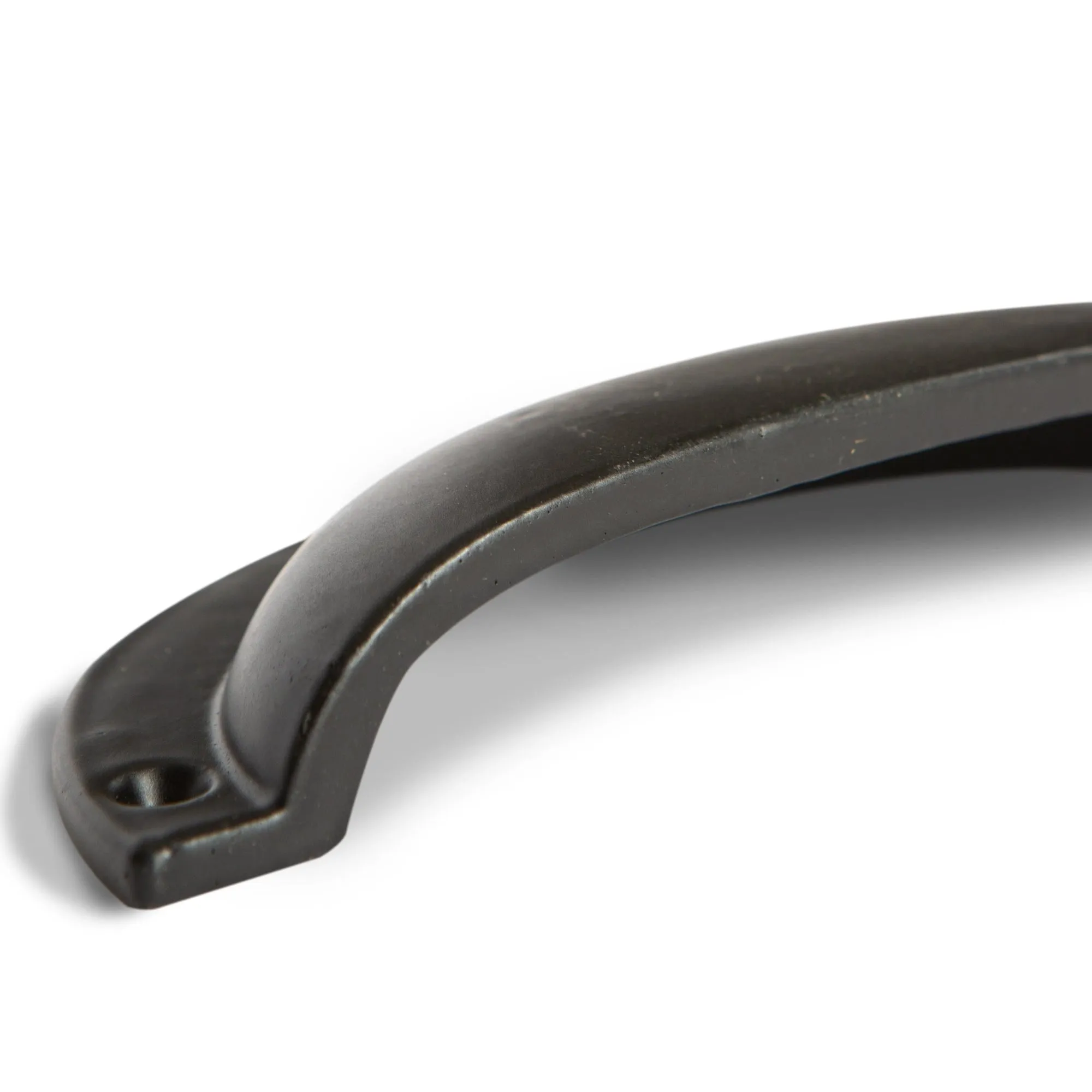 130mm x 50mm Curved Cabinet Cup Handle - By Hammer & Tongs