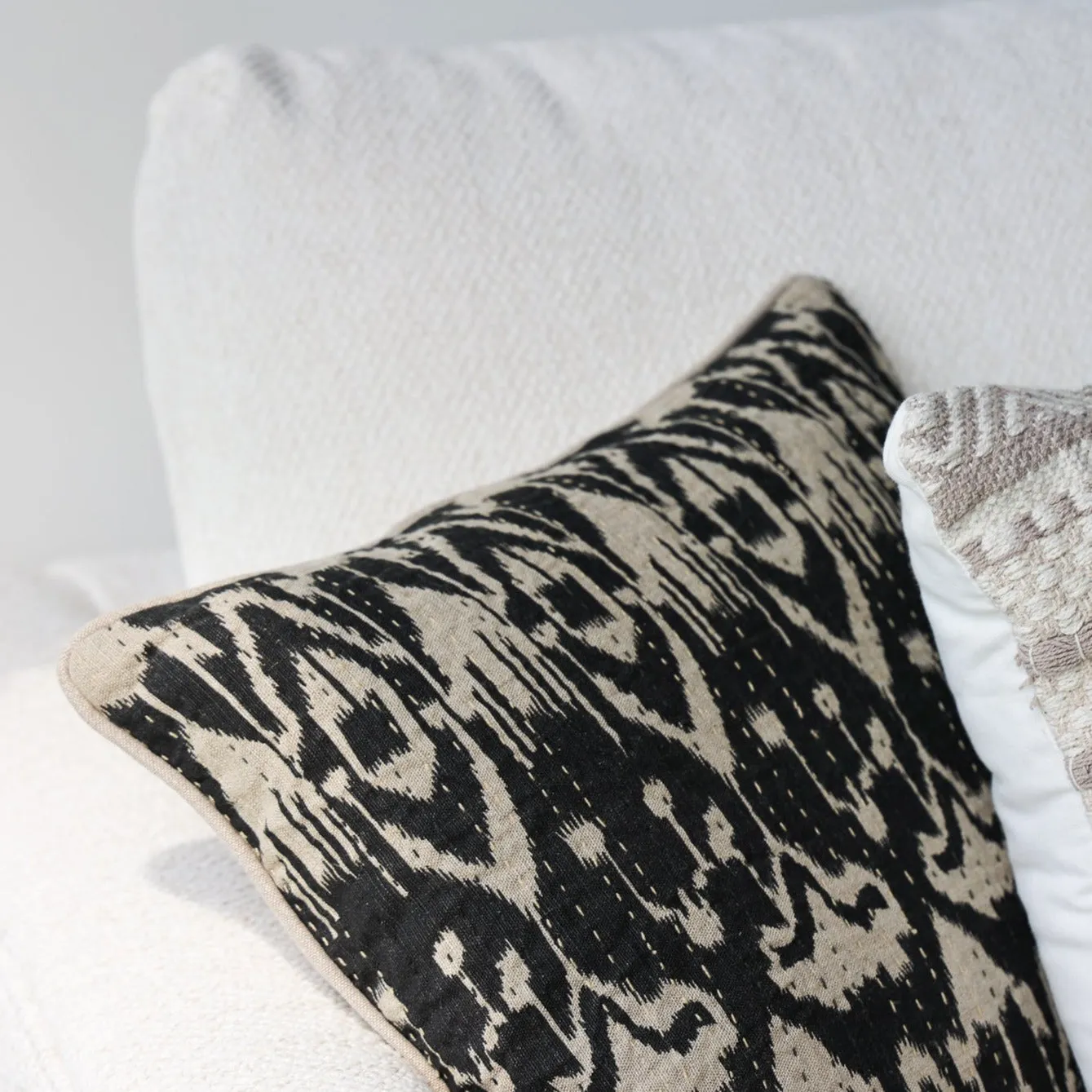 Allure Dreamy 2 Piece Sectional