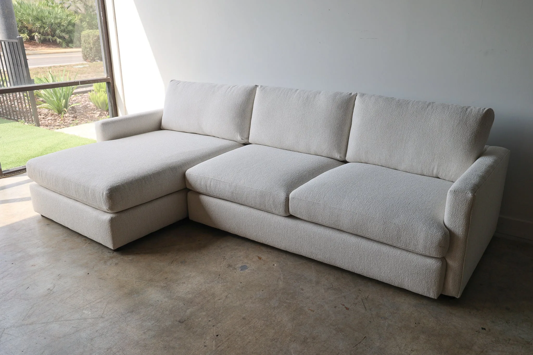 Allure Dreamy 2 Piece Sectional