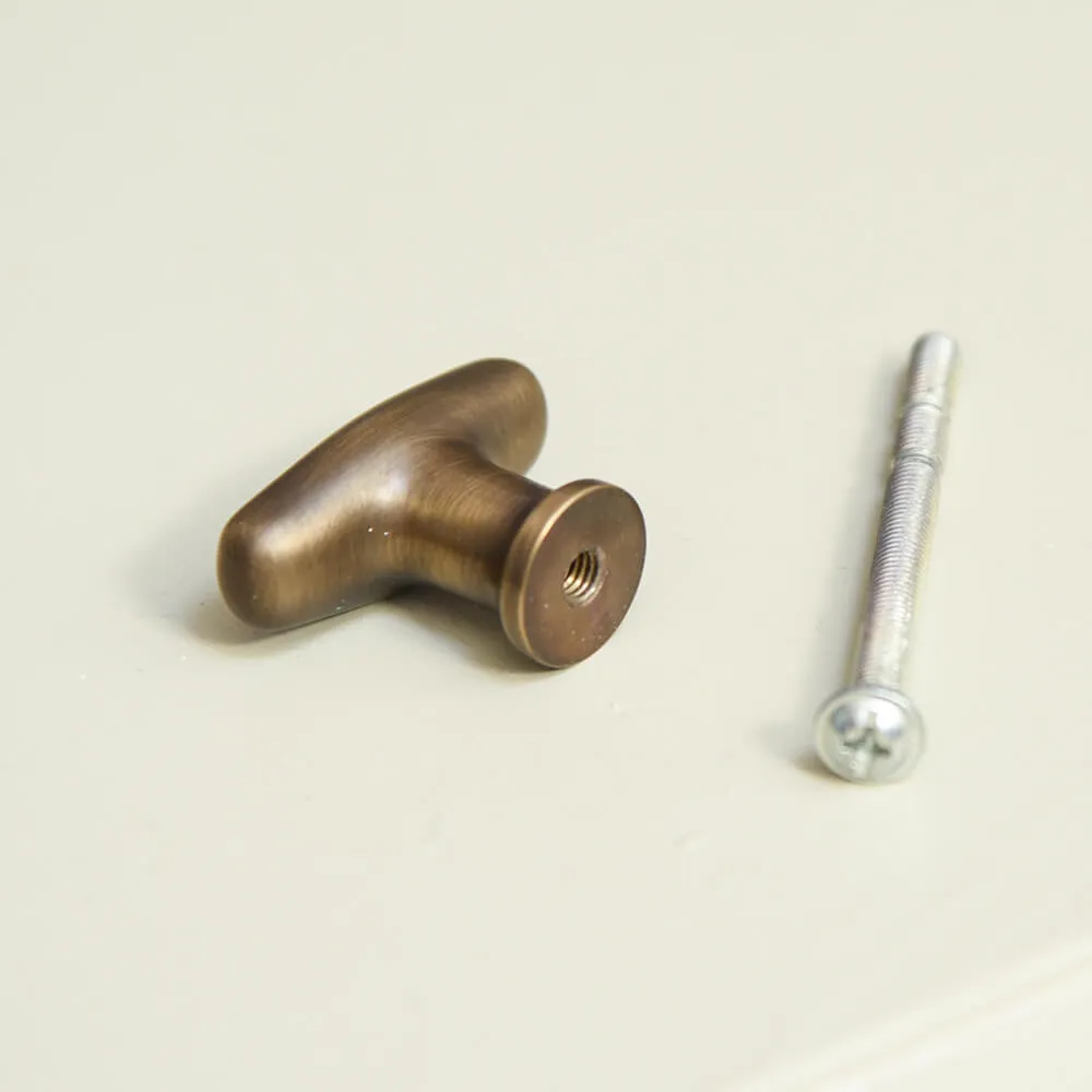 Light Antique Brass Elegance Cabinet Knob