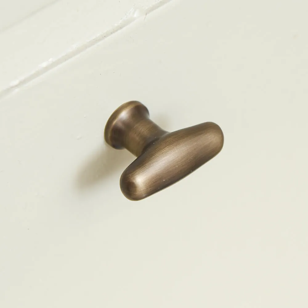 Light Antique Brass Elegance Cabinet Knob